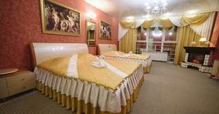 Гостиница Пантера Арзамас Номер VIP+ с 2 двуспальными кроватями-1
